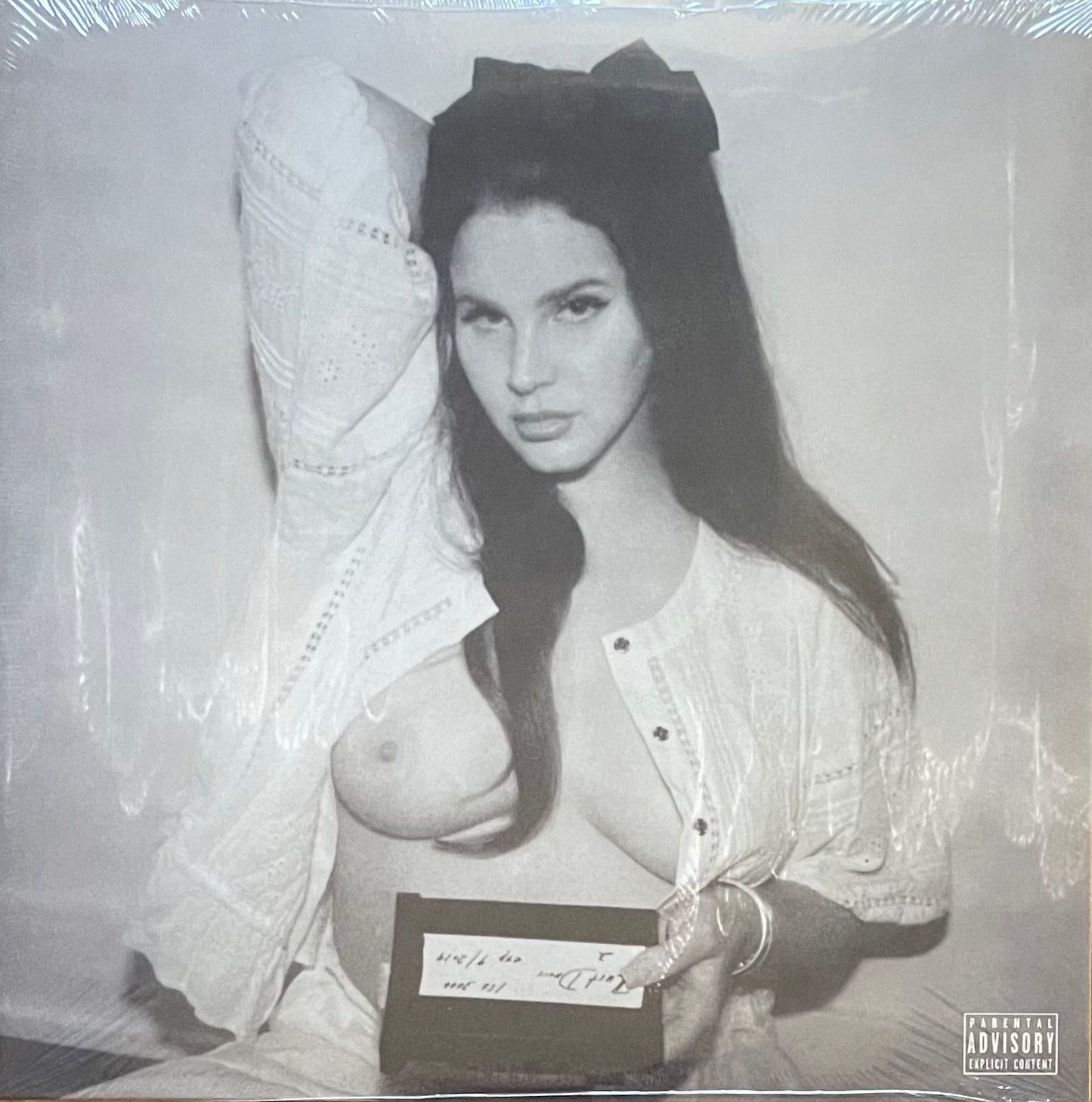 Lana Del Rey - Did you know that there's a tunnel under ocean blvd